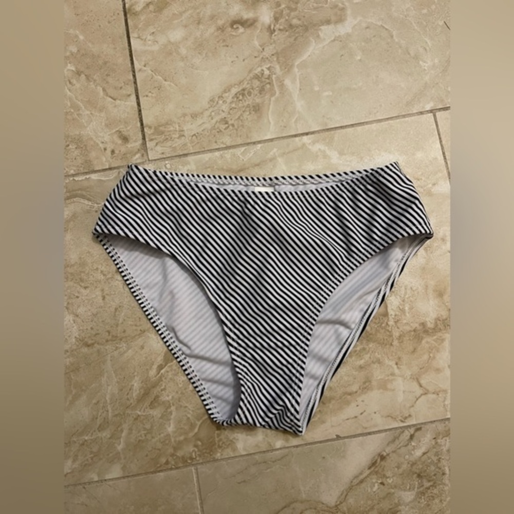 Women’s XS Black and White Striped Bikini Bottoms